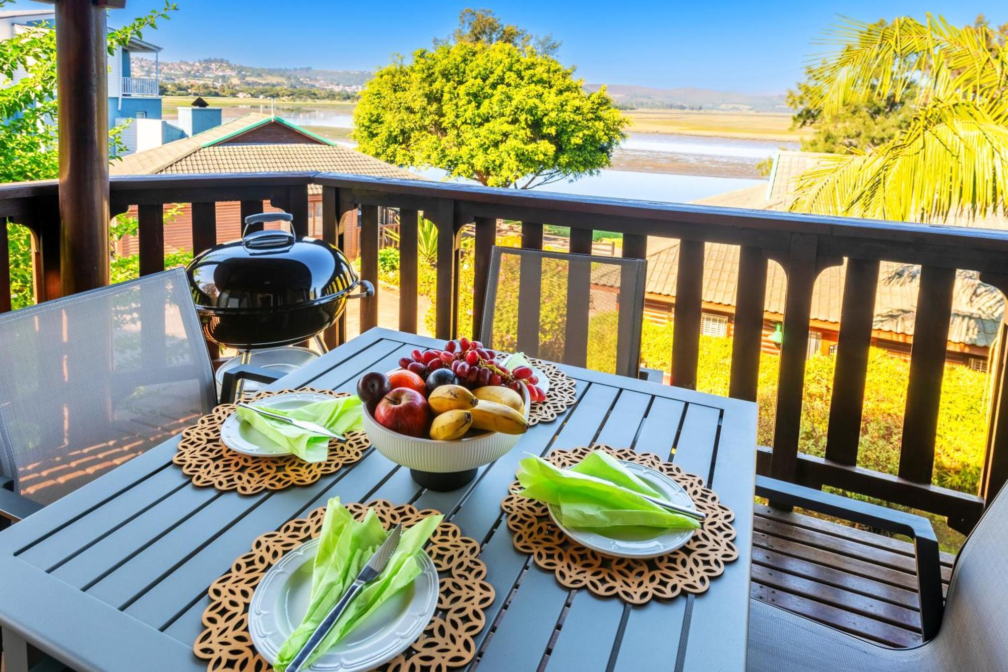Knysna River Club By First Private Stays Buitenkant foto