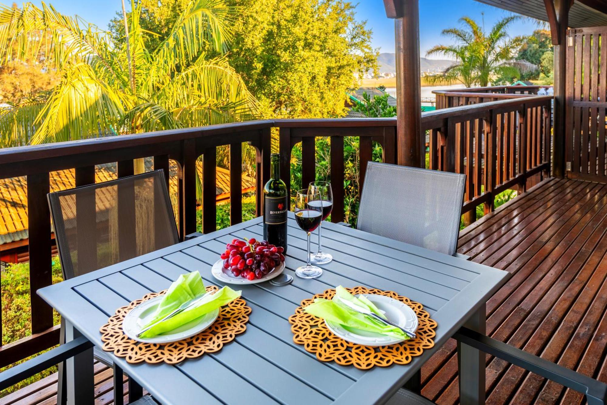 Knysna River Club By First Private Stays Buitenkant foto